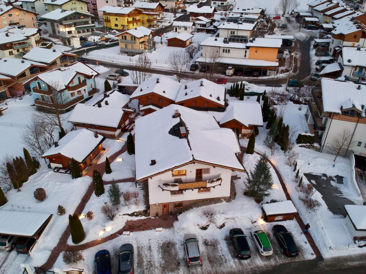 Dorfchalets Kaprun Exterior photo